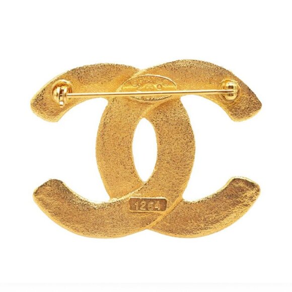 CHANEL CC Logos Vintage Brooch Gold Tone Pin 29 Auth - Picture 3 of 6